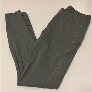 Varley side pocket green leggings